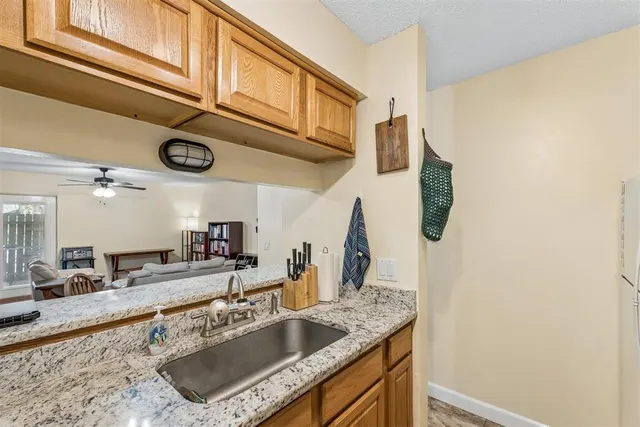 Photo 8 — 850 Cardinal Creek Boulevard A, Norman, OK 73072