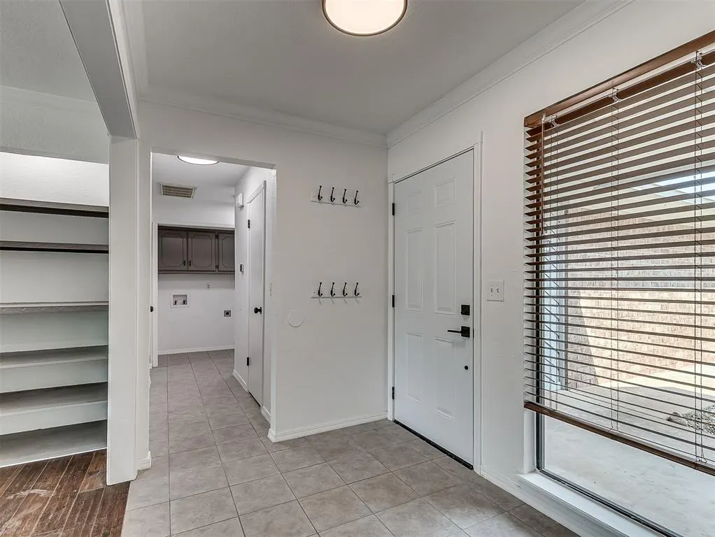 Photo 5 — 1509 Sand Springs Trail, Edmond, OK 73013