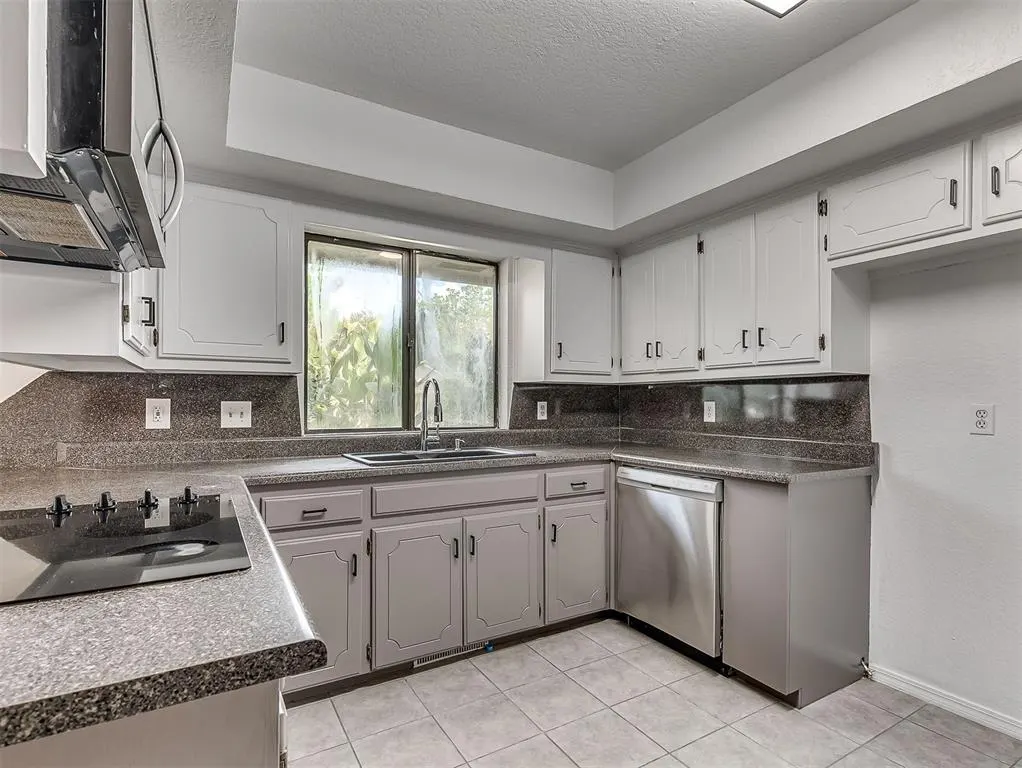 Photo 18 — 1509 Sand Springs Trail, Edmond, OK 73013