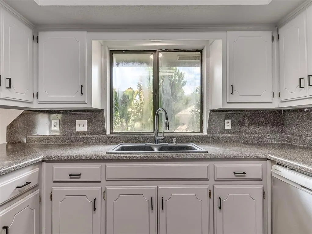 Photo 19 — 1509 Sand Springs Trail, Edmond, OK 73013