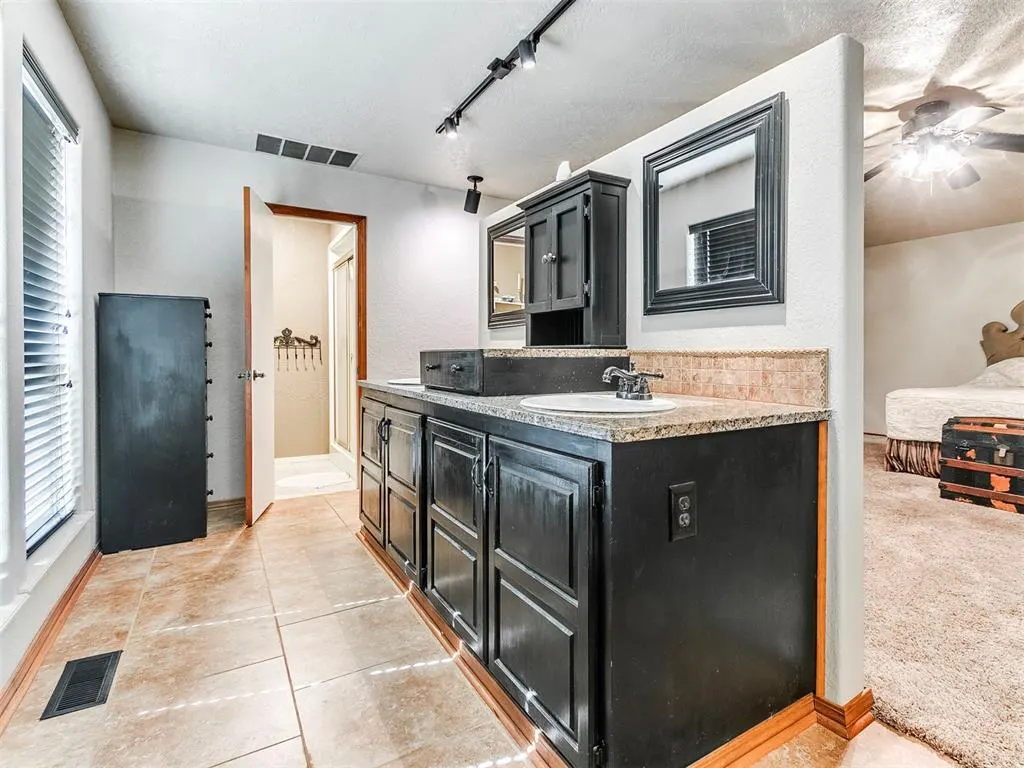 Photo 29 — 11108 Bluff Creek Drive, Oklahoma City, OK 73162