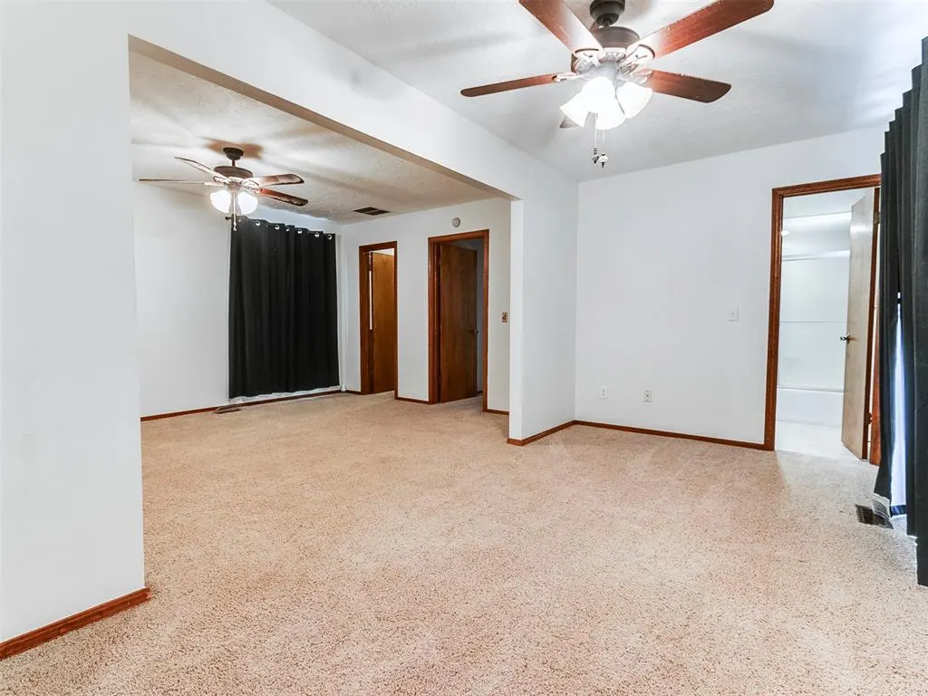 Photo 37 — 11108 Bluff Creek Drive, Oklahoma City, OK 73162