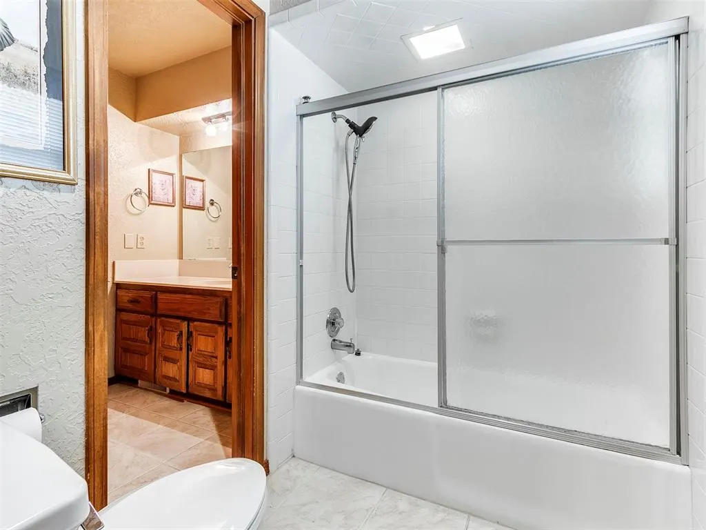 Photo 39 — 11108 Bluff Creek Drive, Oklahoma City, OK 73162