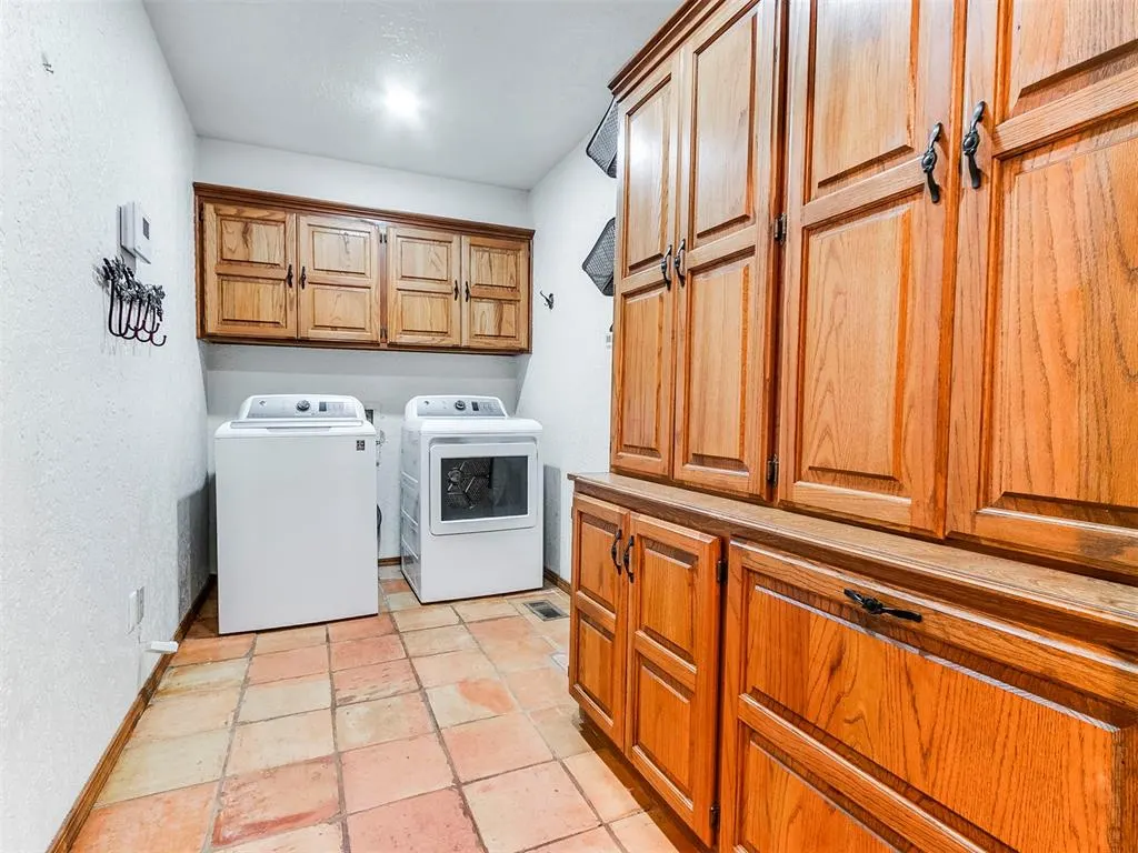 Photo 45 — 11108 Bluff Creek Drive, Oklahoma City, OK 73162
