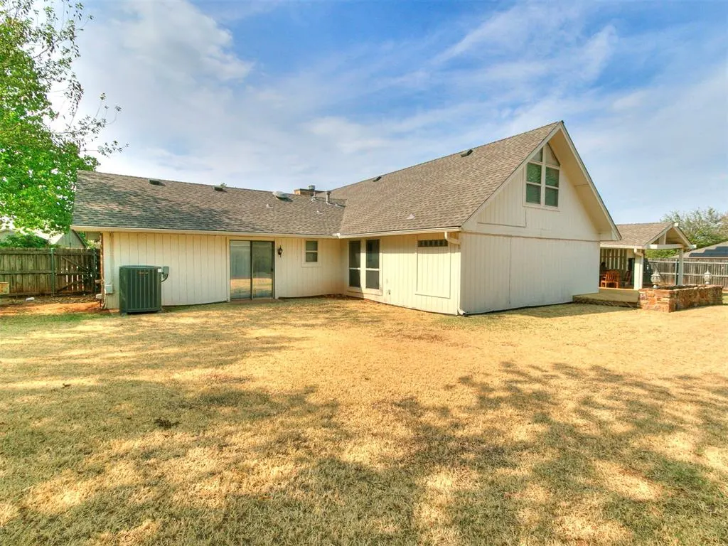 Photo 49 — 11108 Bluff Creek Drive, Oklahoma City, OK 73162