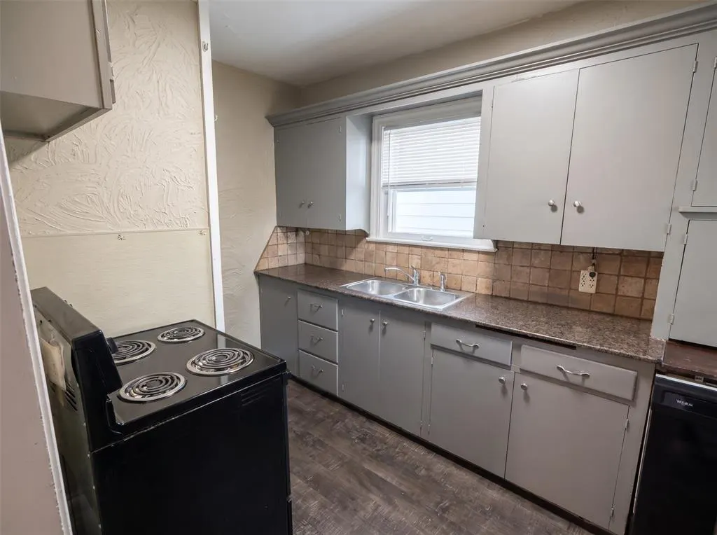 Photo 5 — 3209 NW 27 Street, Oklahoma City, OK 73107