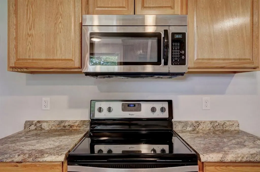 Photo 8 — 6700 N Coltrane Road, Edmond, OK 73034