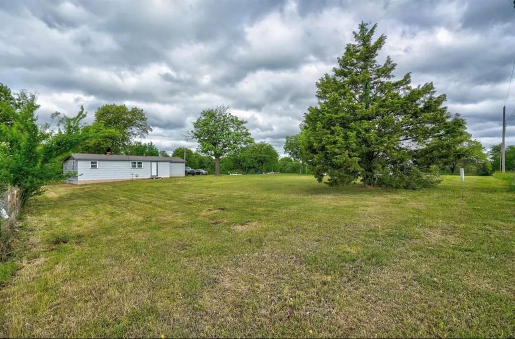 Photo 16 — 6700 N Coltrane Road, Edmond, OK 73034