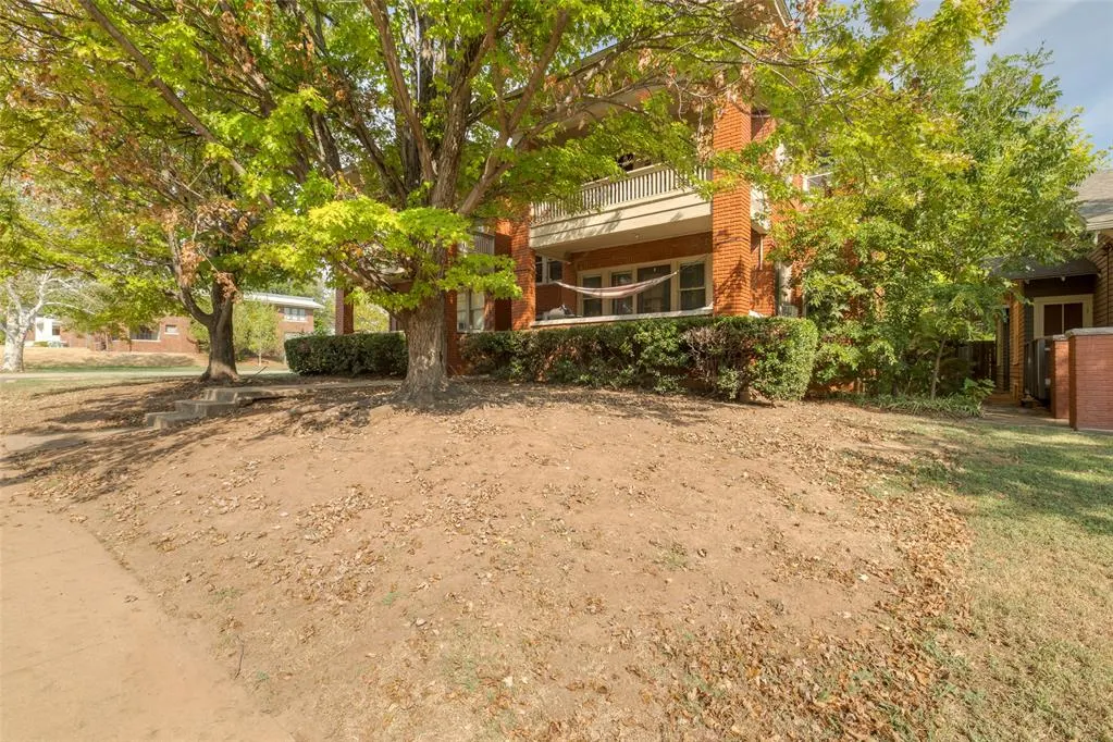 Photo 2 — 135 NW 17th Street, Oklahoma City, OK 73103