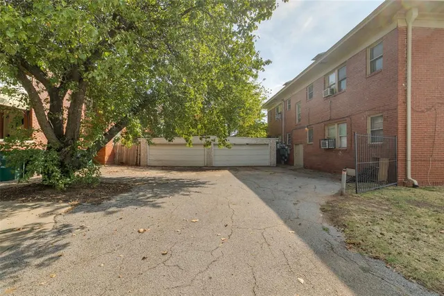 Photo 5 — 135 NW 17th Street, Oklahoma City, OK 73103