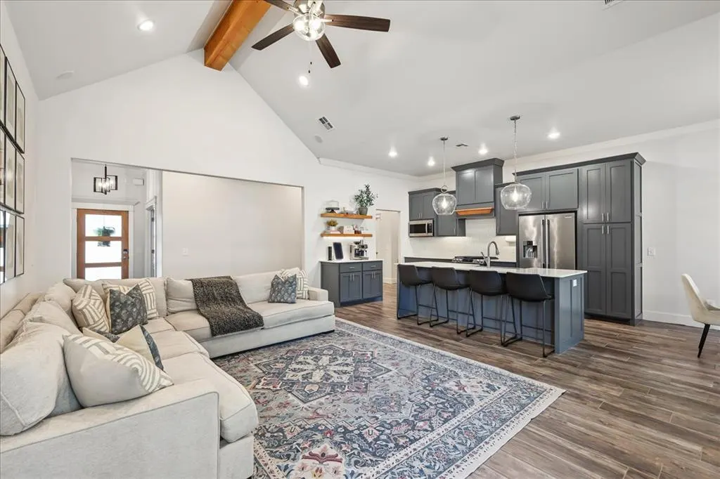 Photo 11 — 709 E Barajas Terrace, Mustang, OK 73064