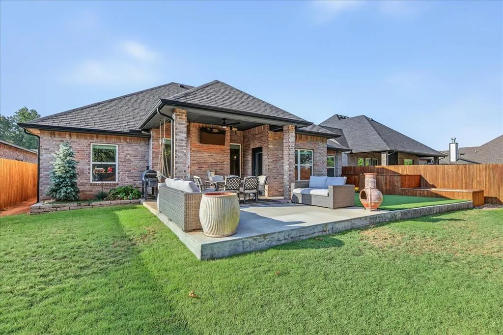 Photo 44 — 709 E Barajas Terrace, Mustang, OK 73064