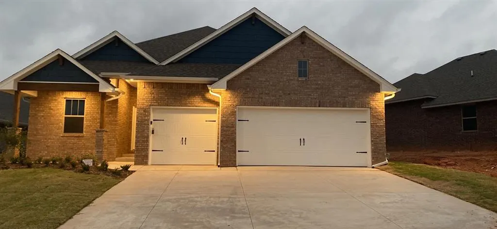 Front exterior — 5201 Skylar Rae Road, Edmond, OK 73034