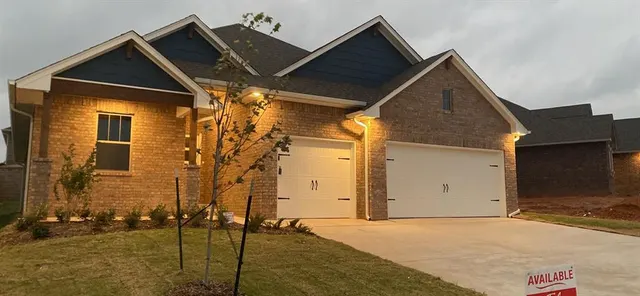 Photo 2 — 5201 Skylar Rae Road, Edmond, OK 73034