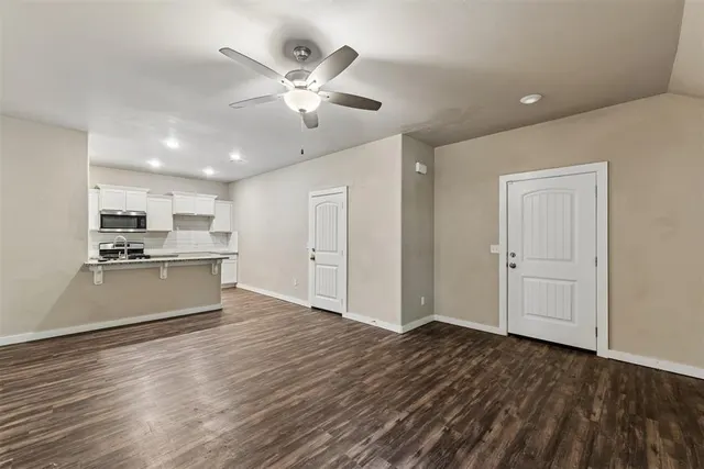 Photo 2 — 706 W London Street, El Reno, OK 73036