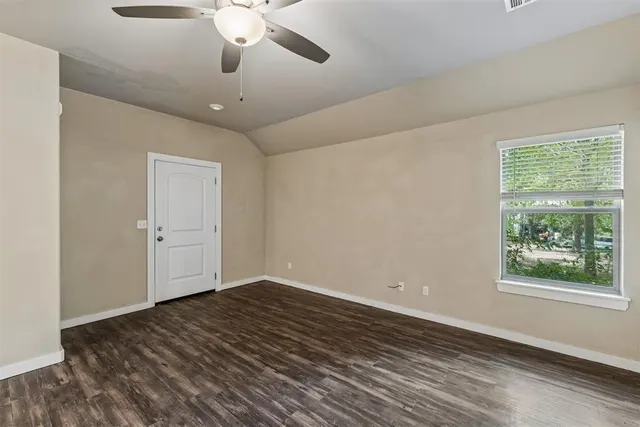 Photo 5 — 706 W London Street, El Reno, OK 73036
