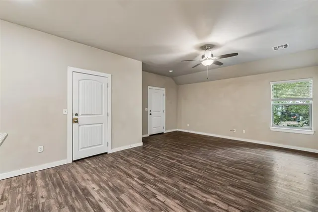 Photo 6 — 706 W London Street, El Reno, OK 73036