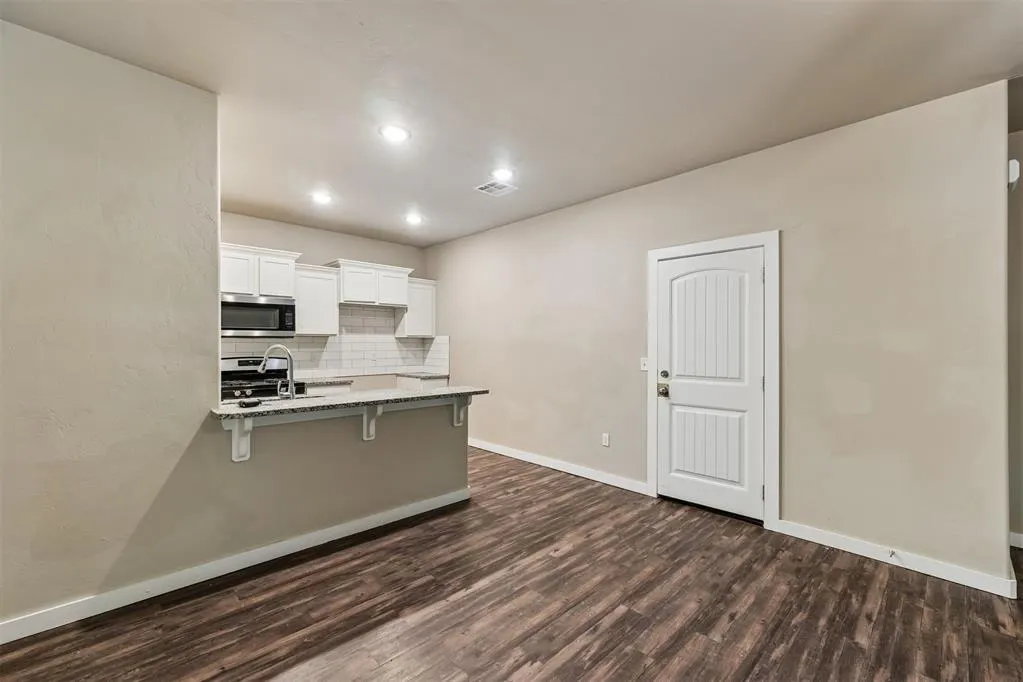 Photo 7 — 706 W London Street, El Reno, OK 73036
