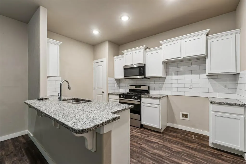 Photo 9 — 706 W London Street, El Reno, OK 73036