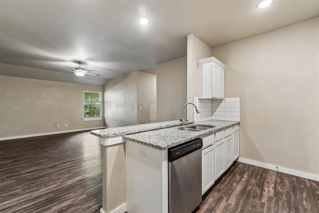 Photo 10 — 706 W London Street, El Reno, OK 73036