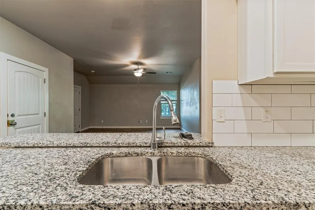 Photo 14 — 706 W London Street, El Reno, OK 73036
