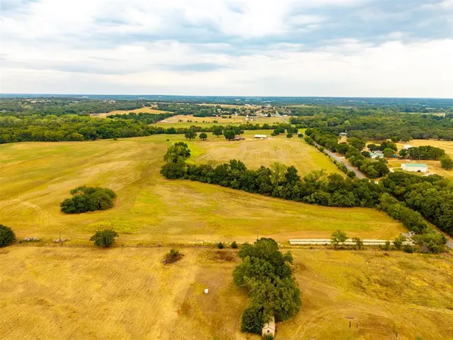 Photo 4 — Persimmon Hill/3420 Rd Road, Meeker, OK 74855