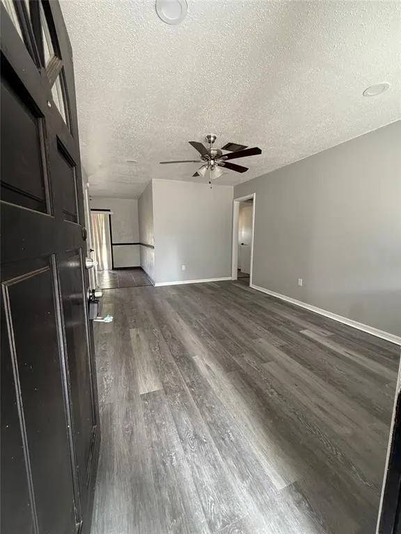 Photo 3 — 665 NW 15th Street, Moore, OK 73160