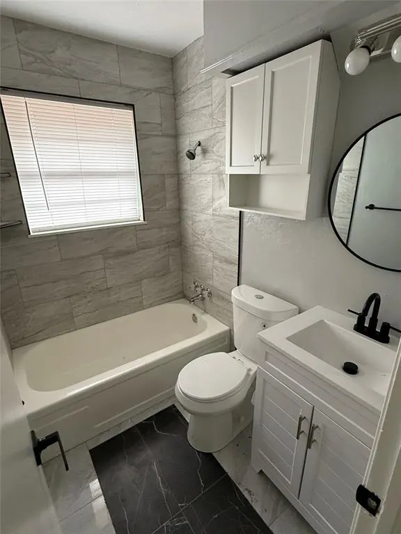 Photo 12 — 665 NW 15th Street, Moore, OK 73160