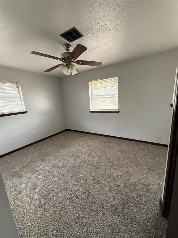 Photo 14 — 665 NW 15th Street, Moore, OK 73160