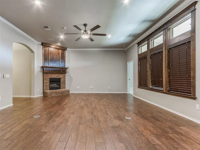 Photo 2 — 13108 SW 5th Street, Yukon, OK 73099