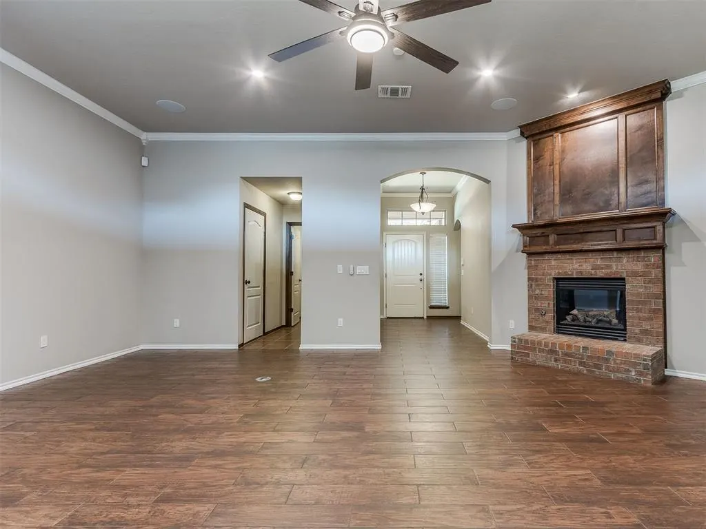 Photo 3 — 13108 SW 5th Street, Yukon, OK 73099