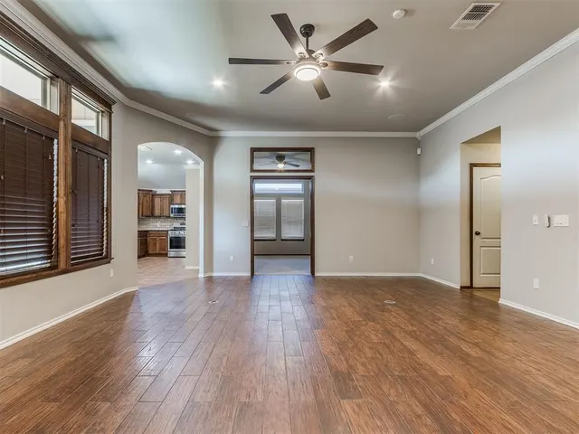 Photo 5 — 13108 SW 5th Street, Yukon, OK 73099