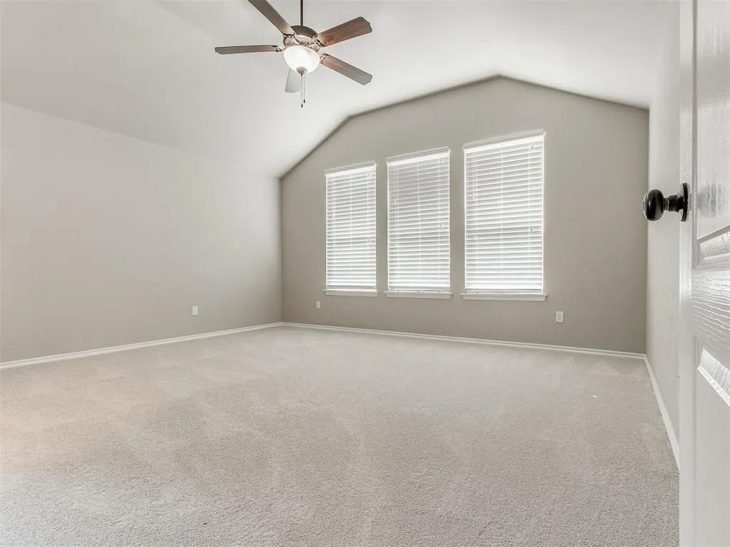Photo 17 — 13108 SW 5th Street, Yukon, OK 73099