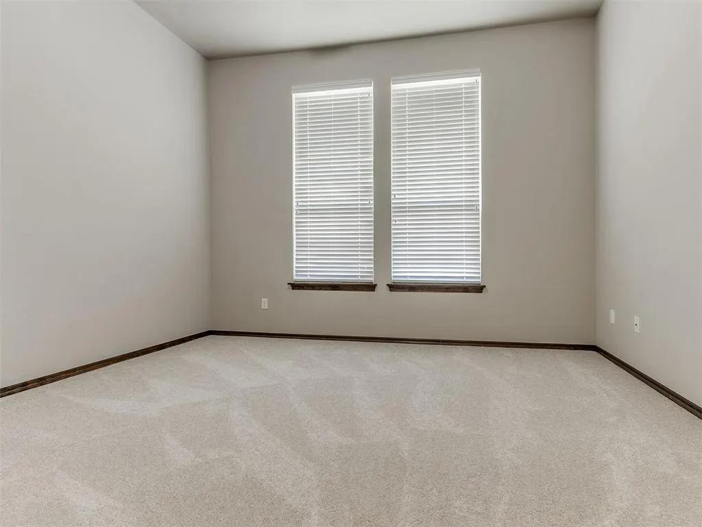 Photo 29 — 13108 SW 5th Street, Yukon, OK 73099