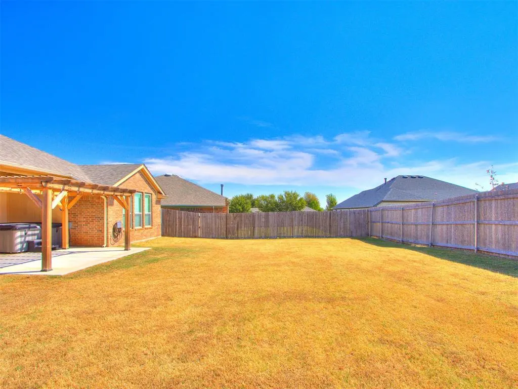 Photo 42 — 13108 SW 5th Street, Yukon, OK 73099