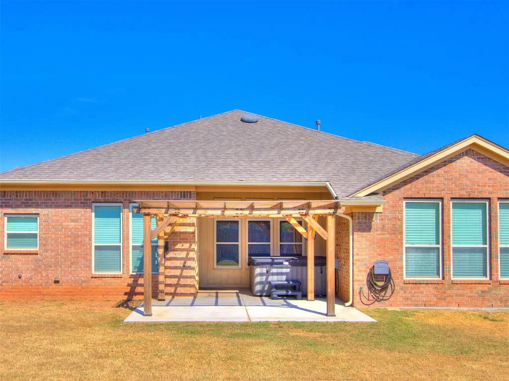Photo 43 — 13108 SW 5th Street, Yukon, OK 73099
