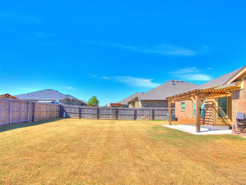 Photo 44 — 13108 SW 5th Street, Yukon, OK 73099