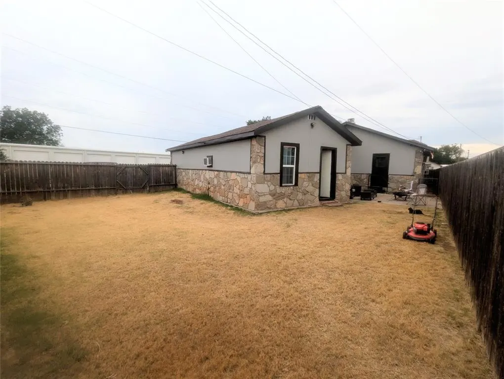 Photo 20 — 606 E Normal Street, Cordell, OK 73632