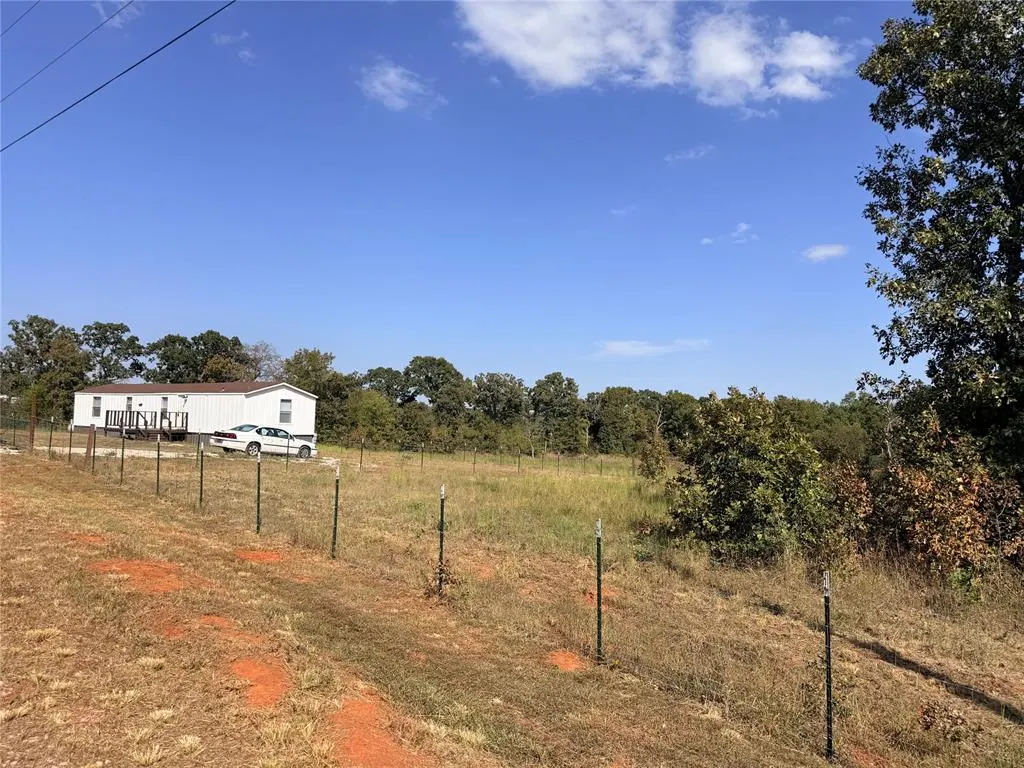 Photo 2 — 29069 Ridge Creek Road, Macomb, OK 74852