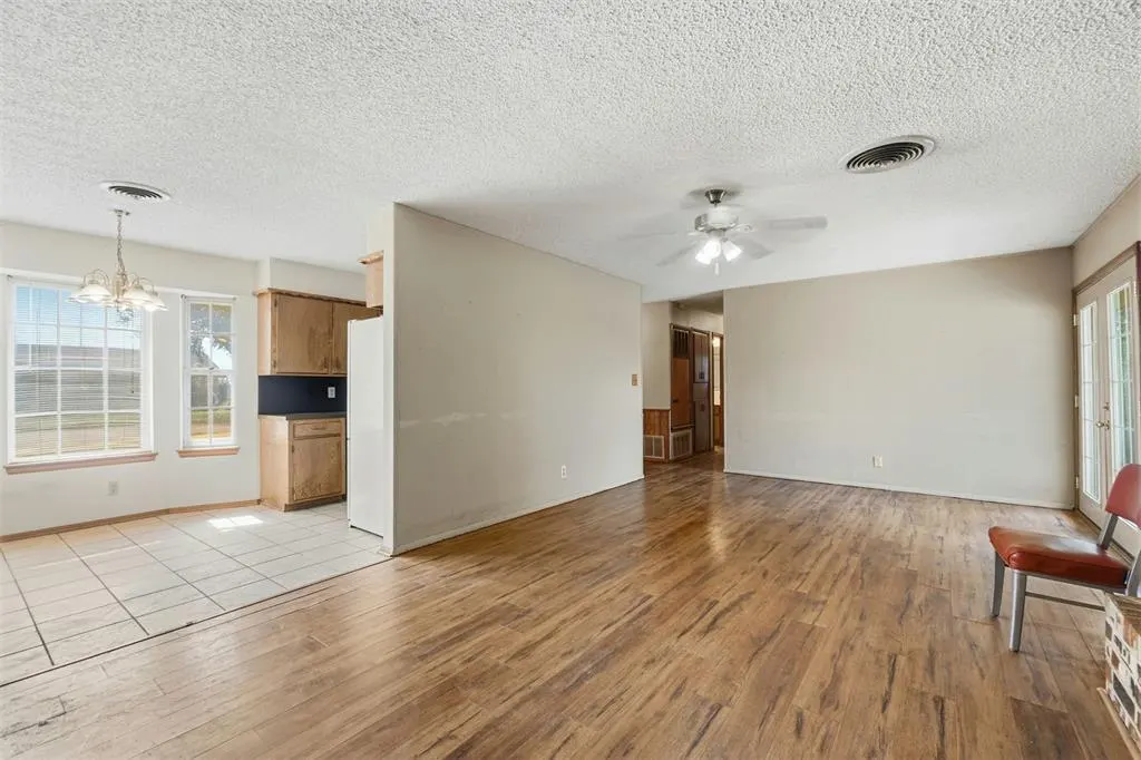 Photo 7 — 1329 Andy Street, Altus, OK 73521