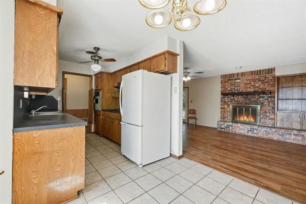 Photo 11 — 1329 Andy Street, Altus, OK 73521