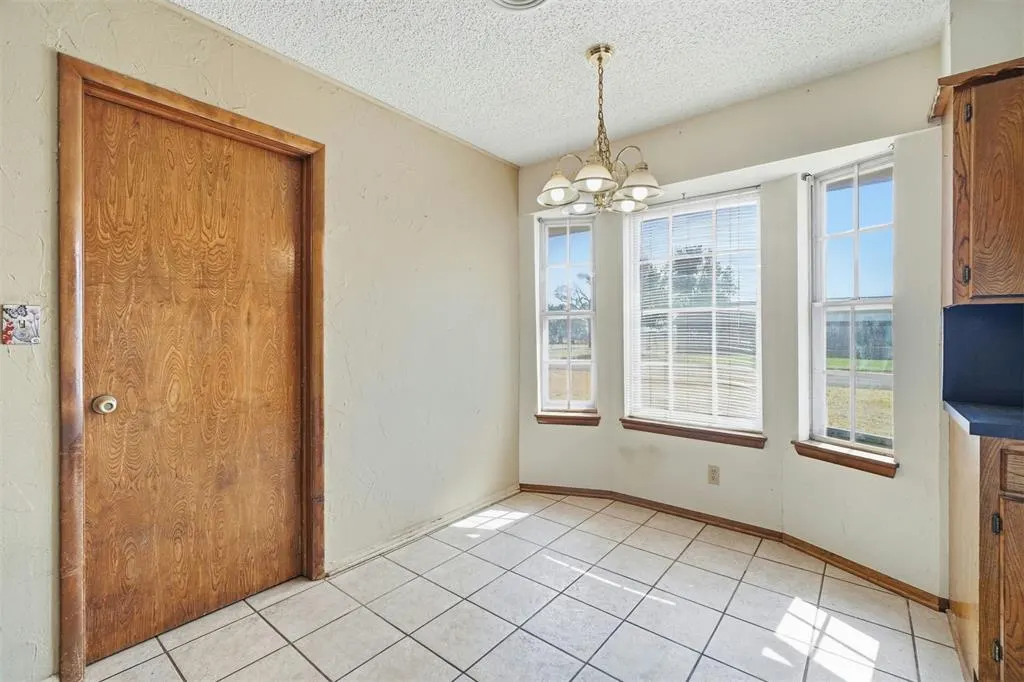 Photo 16 — 1329 Andy Street, Altus, OK 73521