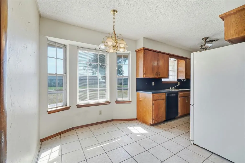 Photo 17 — 1329 Andy Street, Altus, OK 73521