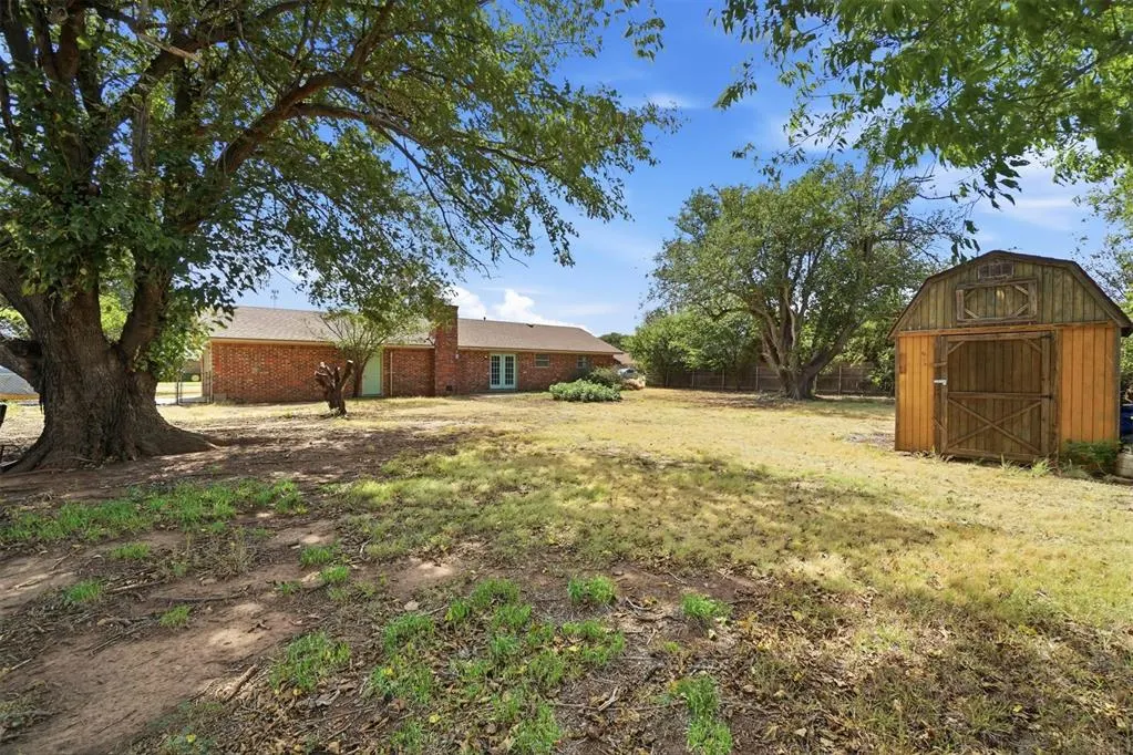 Photo 38 — 1329 Andy Street, Altus, OK 73521