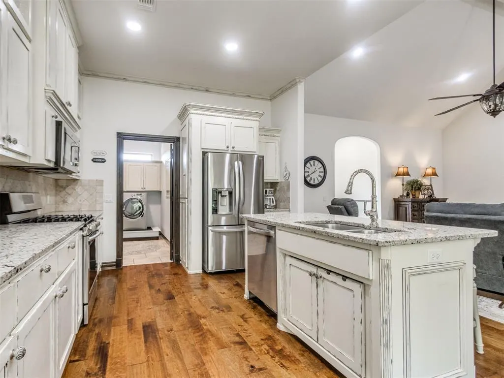 Photo 10 — 2001 Cade Court, Norman, OK 73071