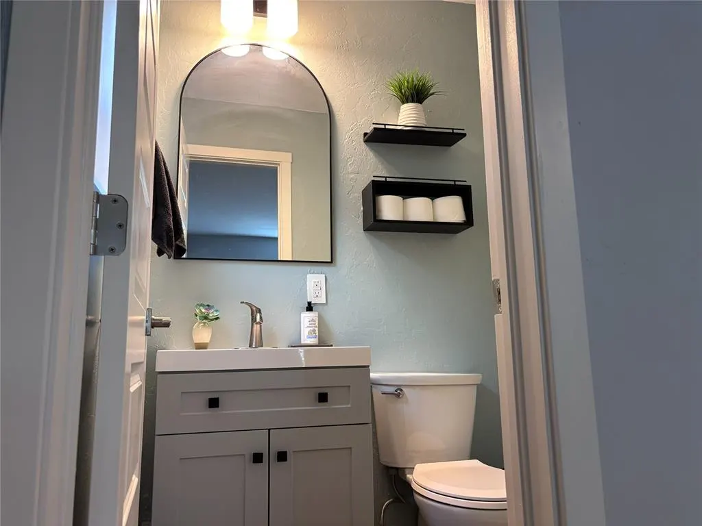 Photo 15 — 505 Franklin Street, Jones, OK 73049