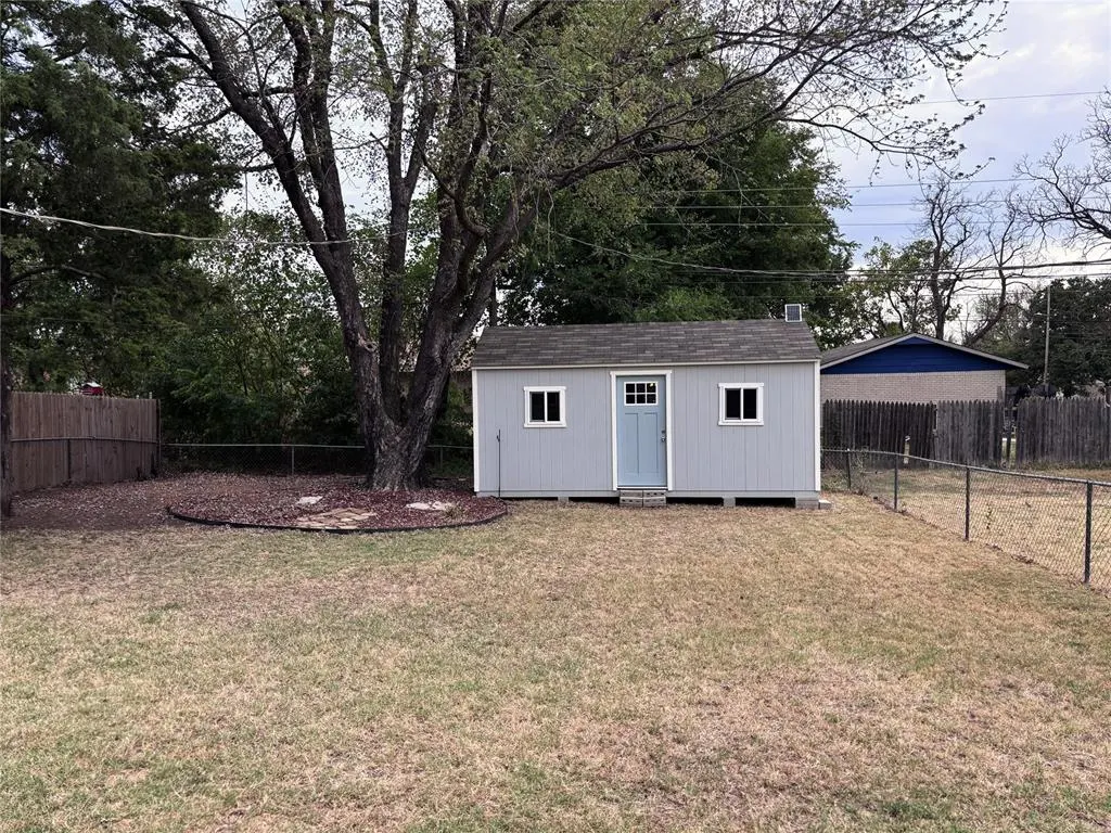 Photo 23 — 505 Franklin Street, Jones, OK 73049