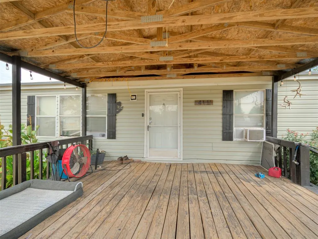 Front exterior — 411 W Grand Street, Union City, OK 73090