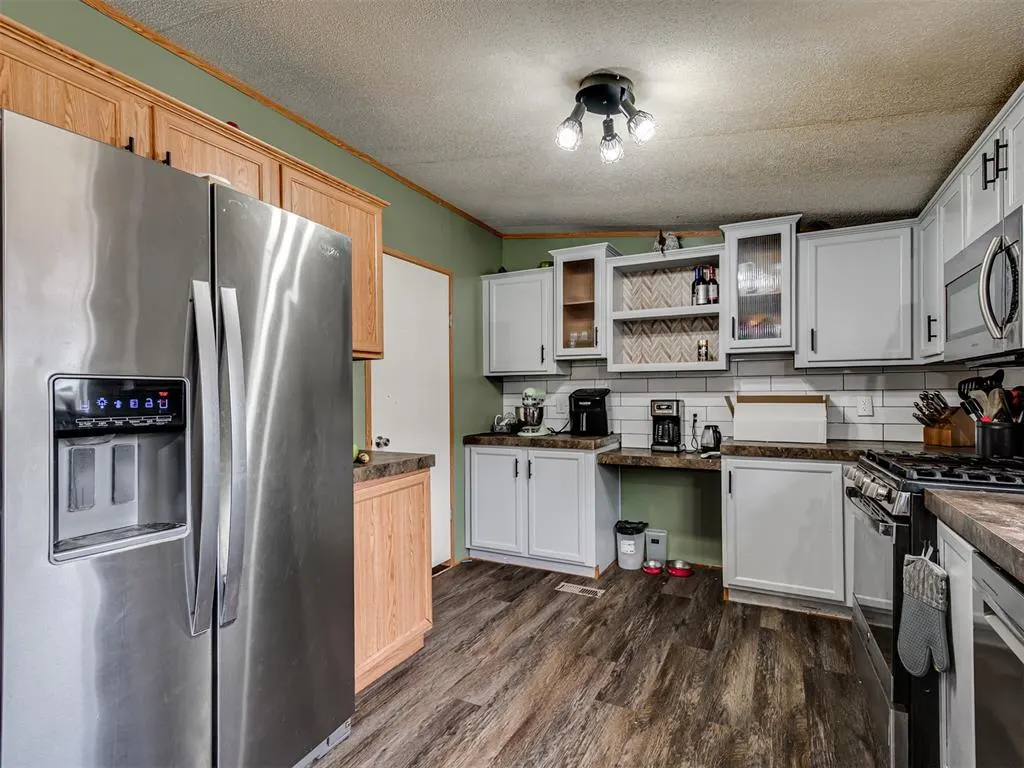 Photo 13 — 411 W Grand Street, Union City, OK 73090