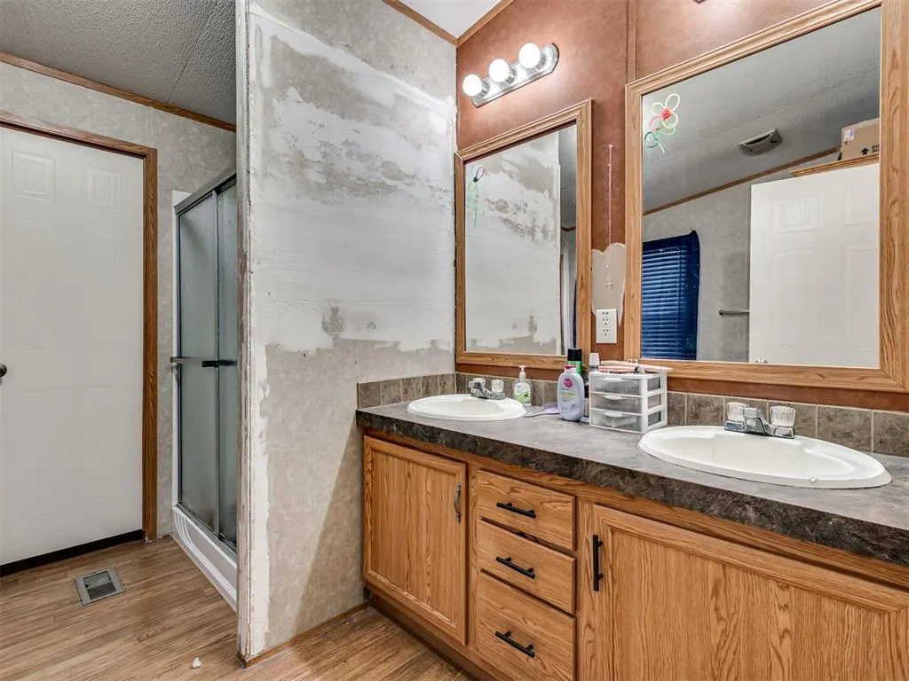 Photo 19 — 411 W Grand Street, Union City, OK 73090